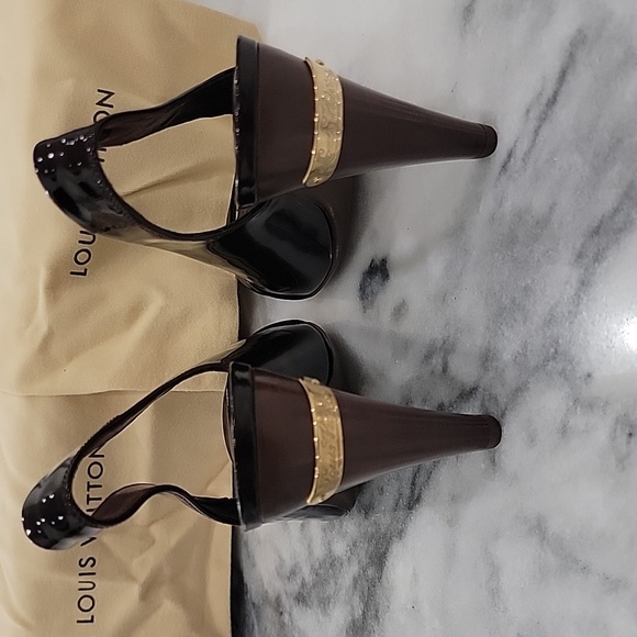 Louis Vuitton patent leather slingback sandals - Picture 5 of 12